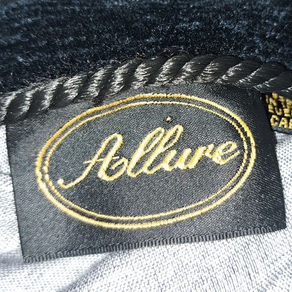 VTG ALLURE WOMEN'S JACKET - Picture 6 of 8